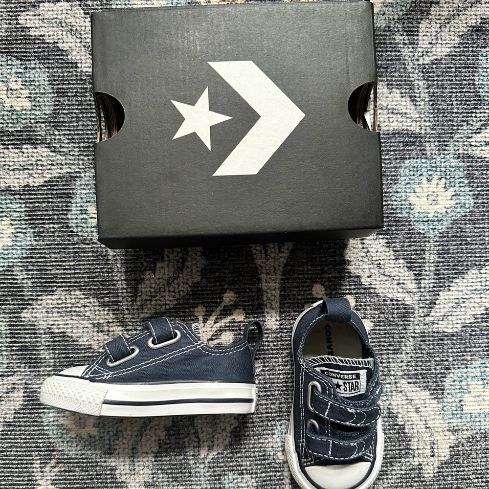 Baby Converse Shoe/ Size 3 / Blue/ Never worn.